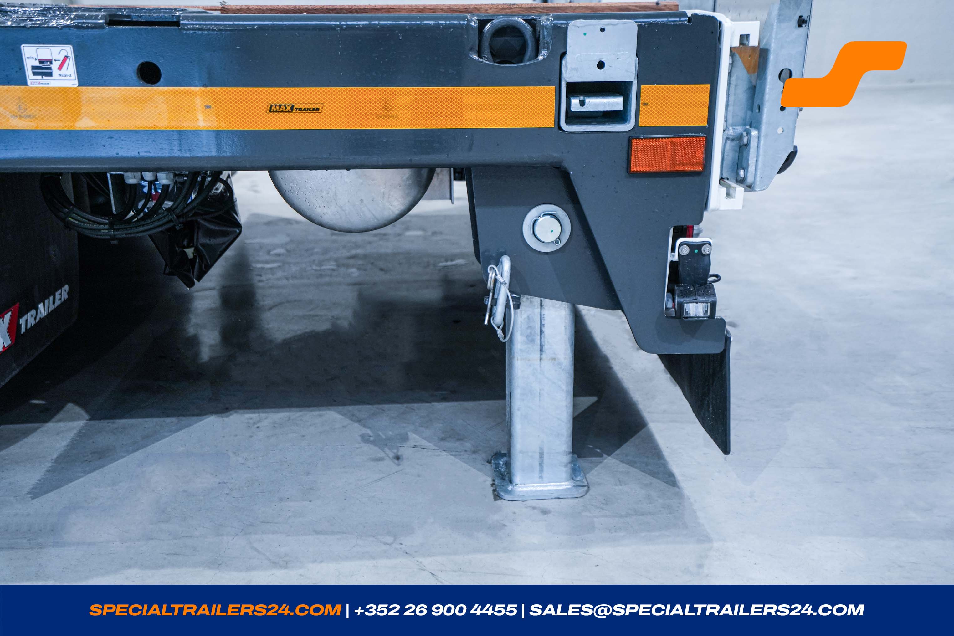 Semi-dieplader MAX Trailer MAX110 Voertuig te koop