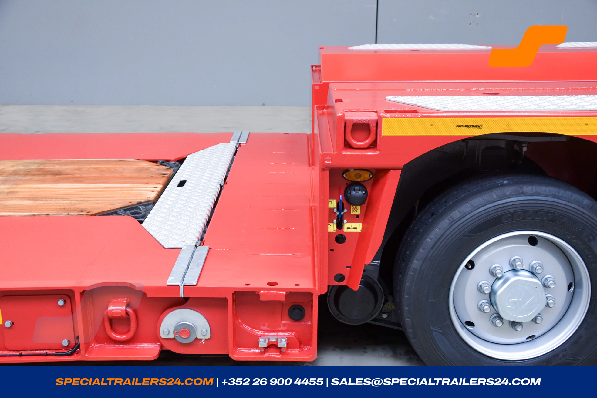 Lowbed trailer Faymonville MegaMAX Vehicle for sale