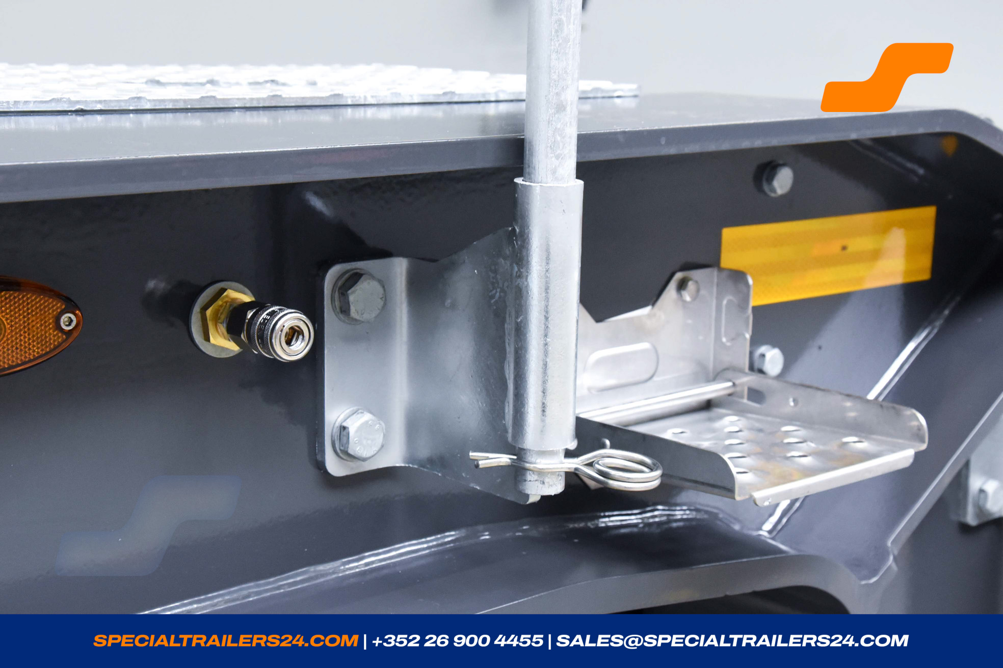 Lowbed trailer MAX Trailer MAX510 Vehicle for sale